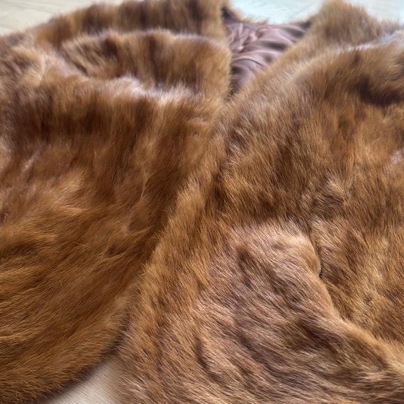 Vintage Genuine Mink Fur Stole Wrap with Pockets – Brown (One Size) - Picture 6 of 6